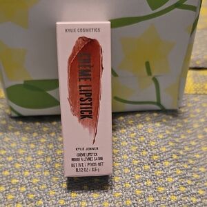 Kylie Cosmetics Creme Lipstick